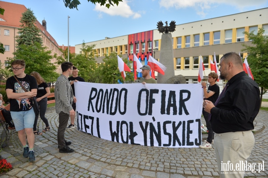 Narodowcy protestowali w Elblgu. Chc zerwania wsppracy z Tarnopolem i ronda OfiarWoynia , fot. 4