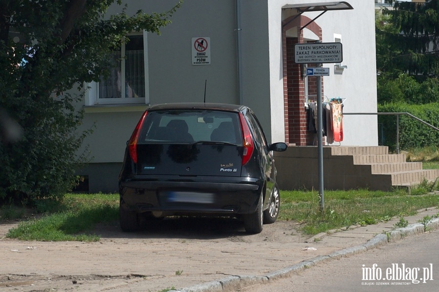  Mistrzowie parkowania w Elblągu (część 109), fot. 11