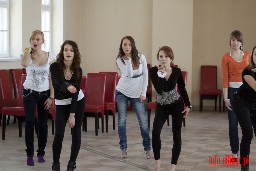 Przygotowania do konkursu Miss Ziemi Elblskiej 2010, fot. 56