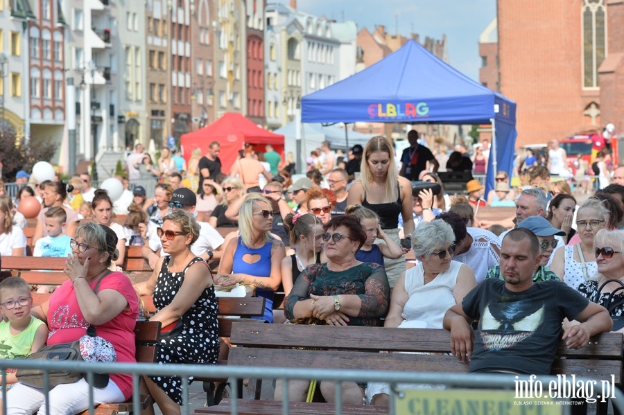 Sound'n'Grace w Elblągu. Chór zaśpiewał podczas festynu na starówce, fot. 7