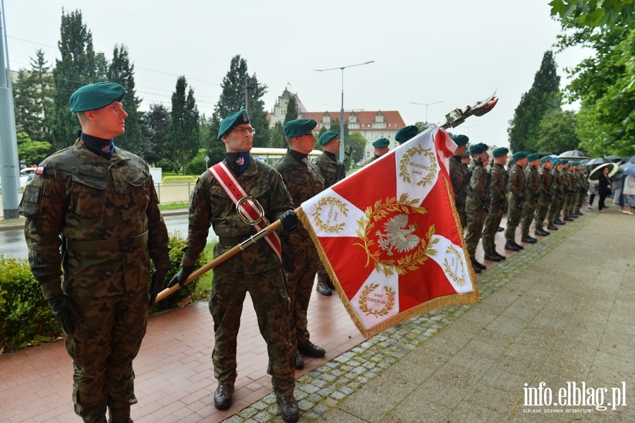 Dzi "zawyy" syreny. Uczczono 77. rocznic wybuchu Powstania Warszawskiego, fot. 13