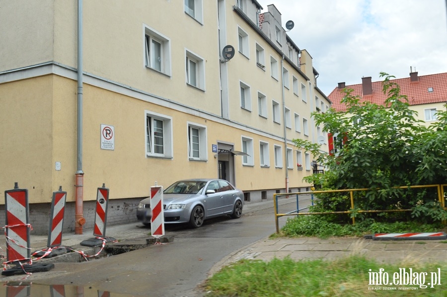 Mistrzowie parkowania w Elblągu (część 115), fot. 16