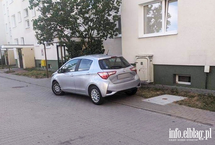 Mistrzowie parkowania w Elblągu (część 116), fot. 16