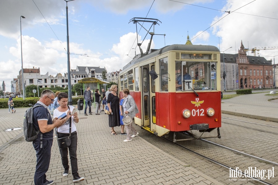 Wycieczka z przewodnikiem tramwajem linii  ,,T'', fot. 3