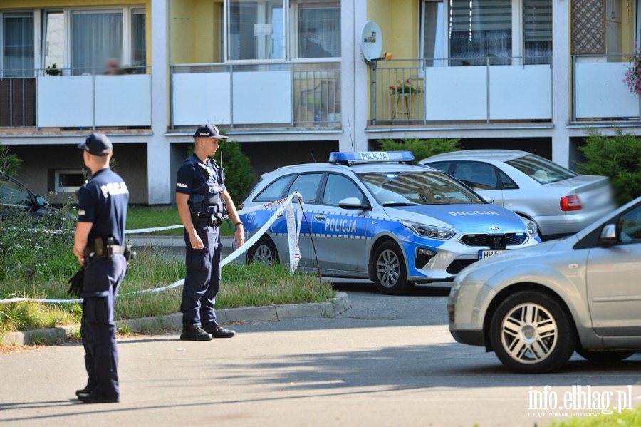 Nieznany sprawca wysadzi bankomat przy Wiejskiej. &#8222;Najprawdopodobniej nie skradziono pienidzy&#8221;, fot. 15