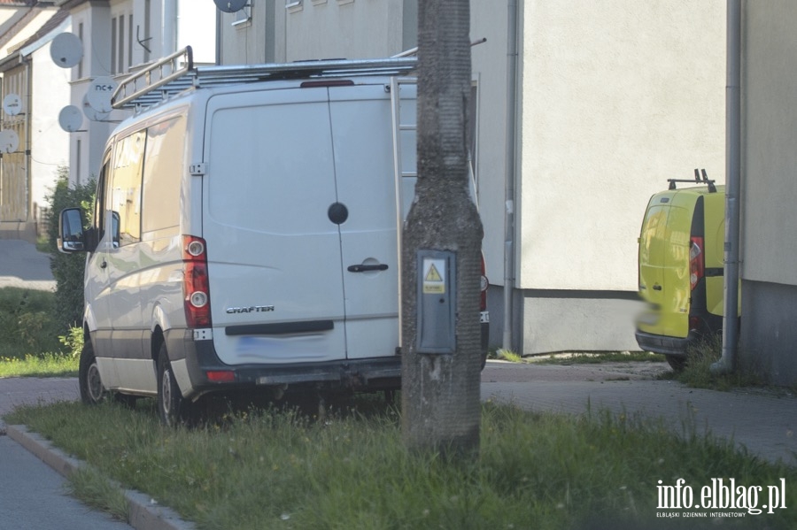 Mistrzowie parkowania w Elblągu (część 117), fot. 11