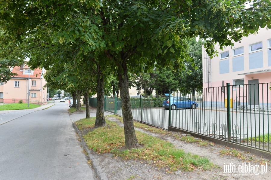 Problem z parkowaniem przy ul. Zajchowskiego, Nowowiejskiej i Starowiejskiej (szkoa, obek, przedszkole), fot. 12