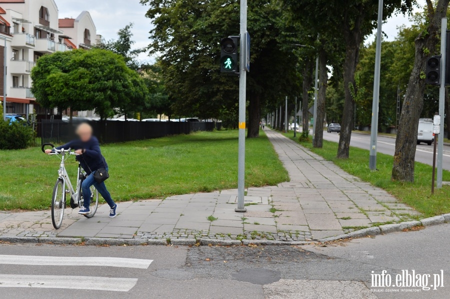 Na Grunwaldzkiej problem z chodnikami i brakiem cieki rowerowej, fot. 11