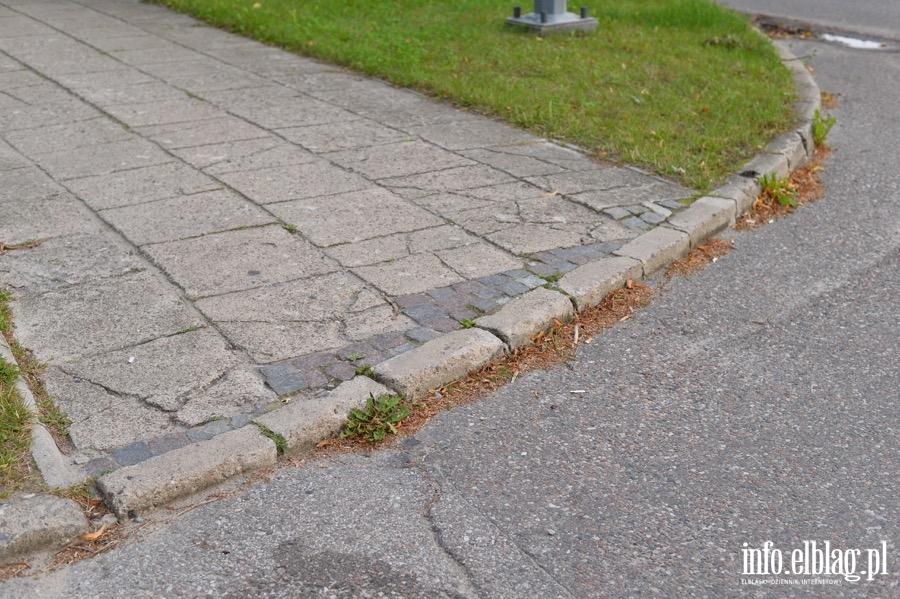 Na Grunwaldzkiej problem z chodnikami i brakiem cieki rowerowej, fot. 21