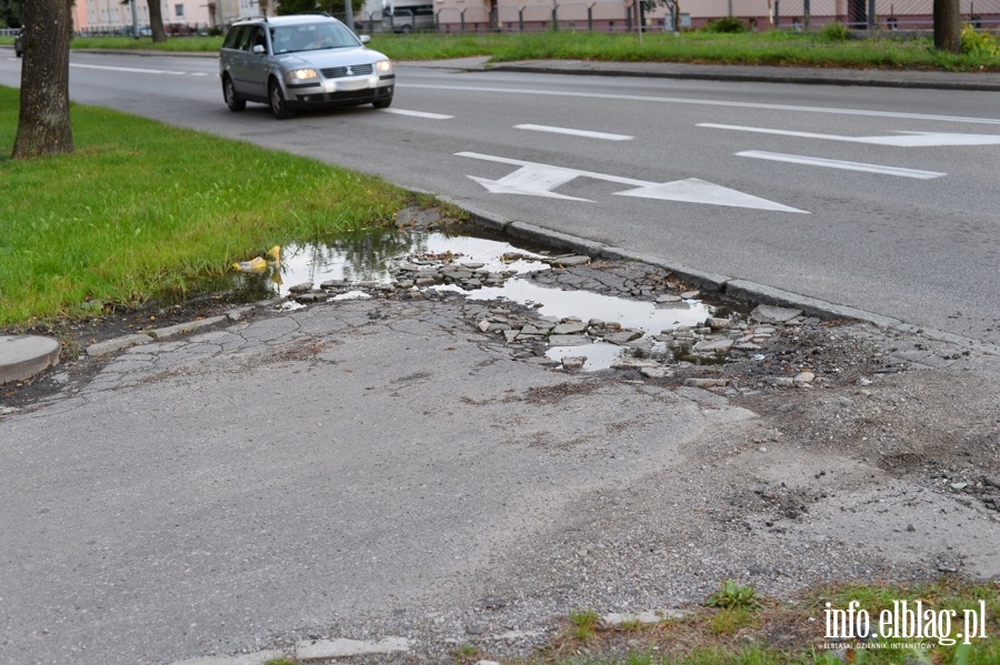 Na Grunwaldzkiej problem z chodnikami i brakiem ścieżki rowerowej, fot. 22
