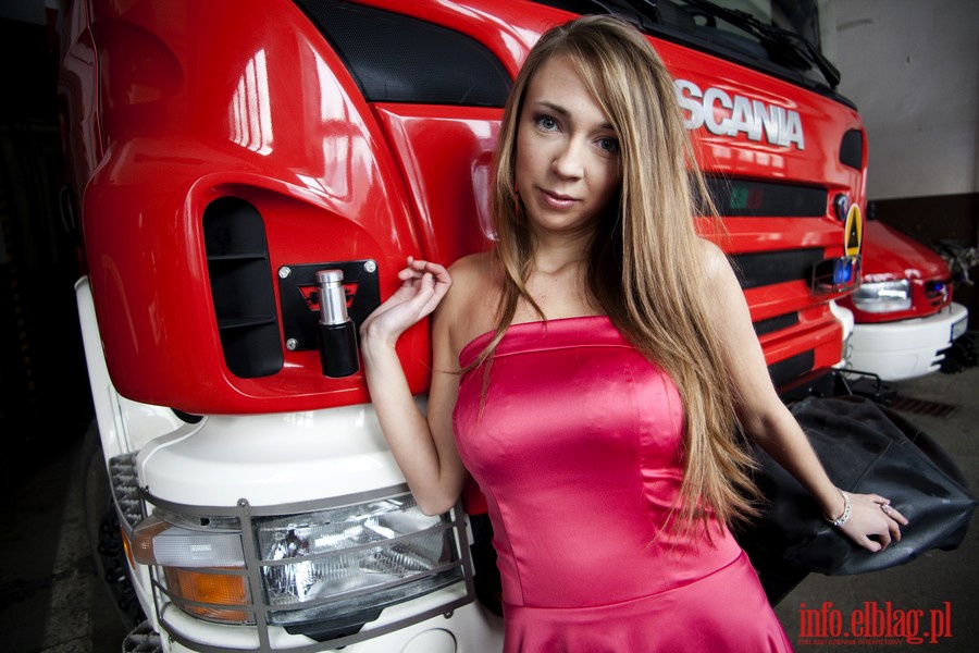 Kandydatki na Miss Ziemi Elbląskiej 2010 - Aleksandra Fronczak i Natalia Adamczyk, fot. 3