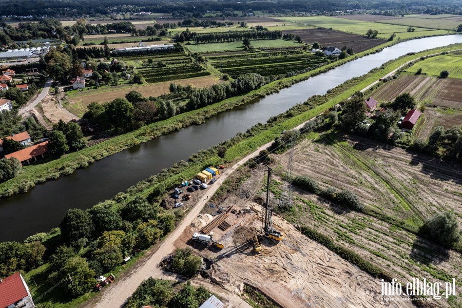 Trwają prace przy drugiej części budowy drogi wodnej, fot. 10