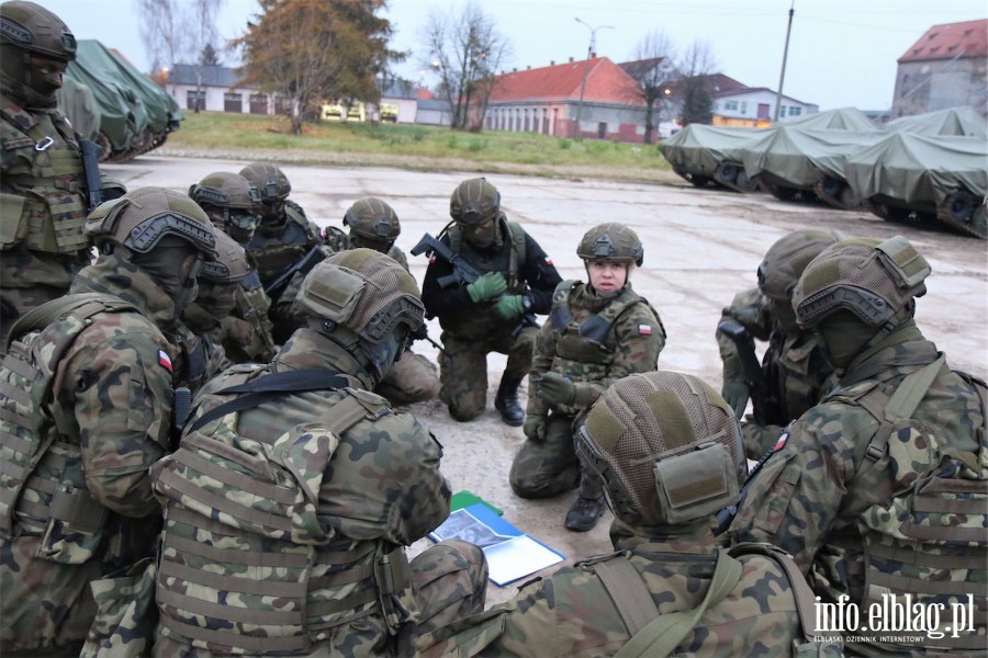 onierze WOT zabezpieczali przejazd wojskowej kolumny, fot. 3