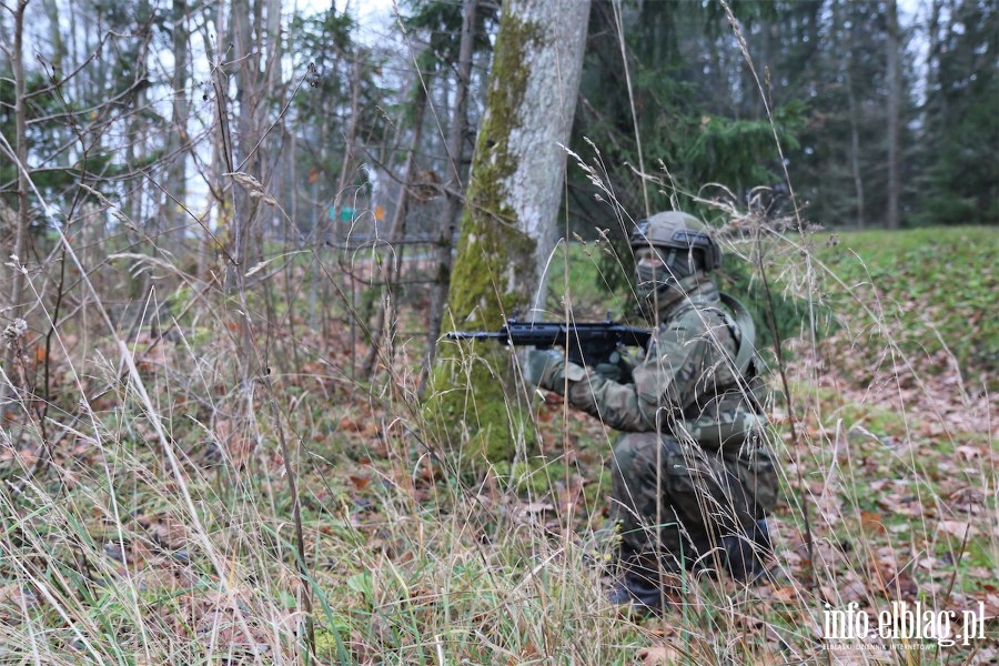 onierze WOT zabezpieczali przejazd wojskowej kolumny, fot. 7