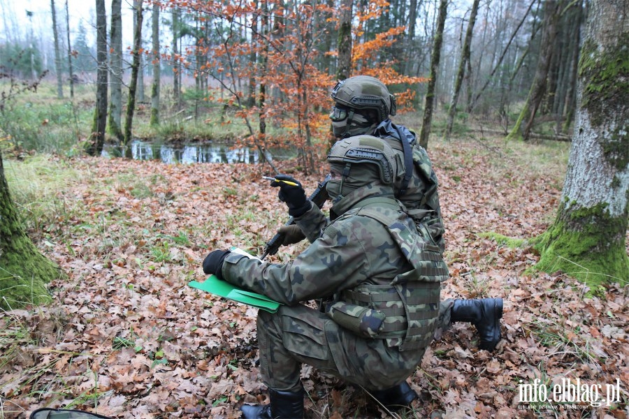 onierze WOT zabezpieczali przejazd wojskowej kolumny, fot. 9