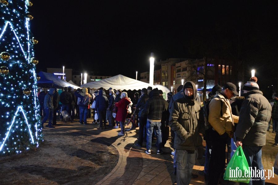 Społeczna wigilia na placu Dworcowym, fot. 18