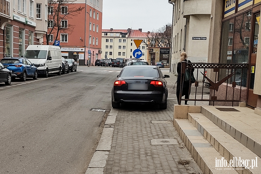 Mistrzowie parkowania w Elblgu (cz 143)	, fot. 1