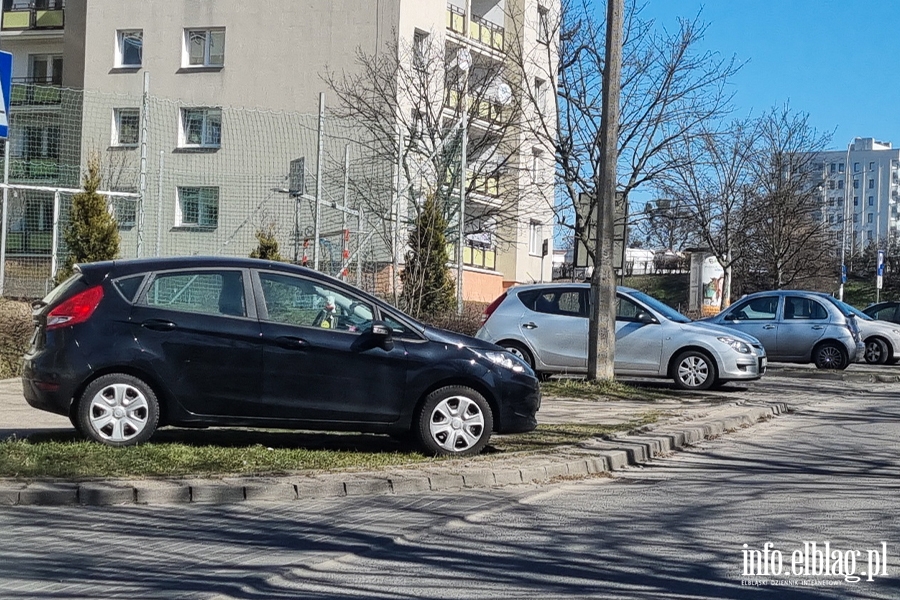 Mistrzowie parkowania w Elblgu (cz 143)	, fot. 11
