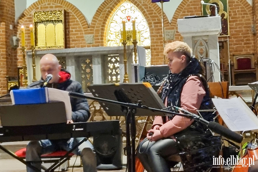 Koncert zespołu RELGION w elbląskiej Katedrze 09-04-2022, fot. 25
