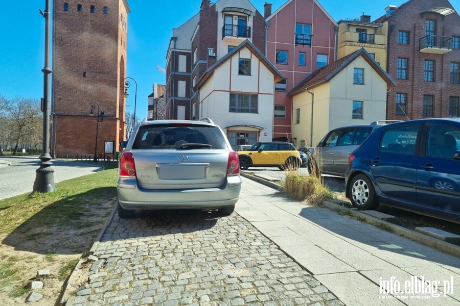Mistrzowie parkowania w Elblgu (cz 149), fot. 1