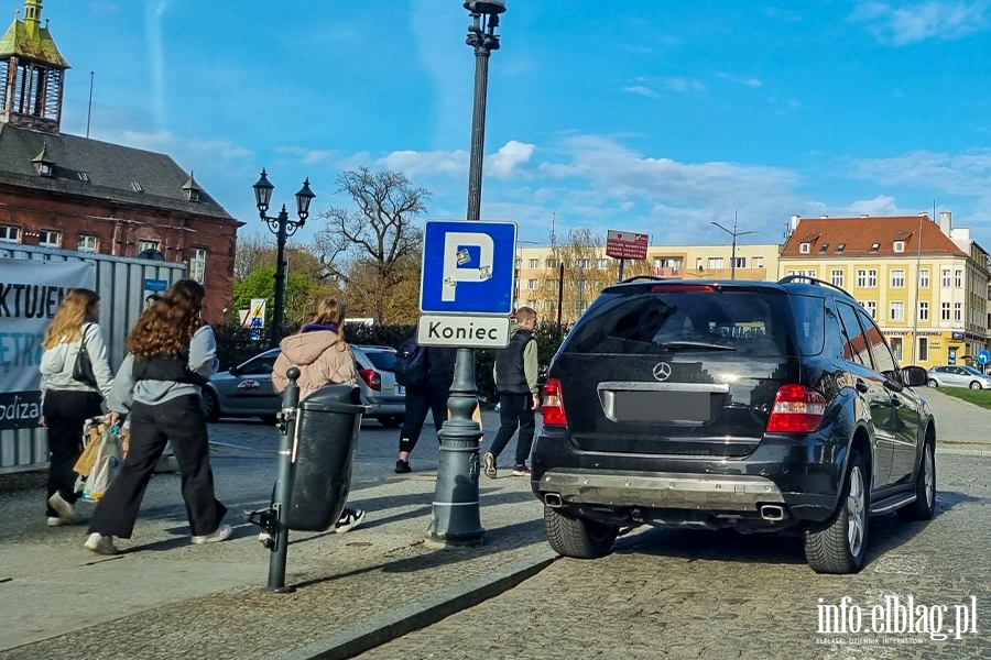 Mistrzowie parkowania w Elblągu (część 150), fot. 12
