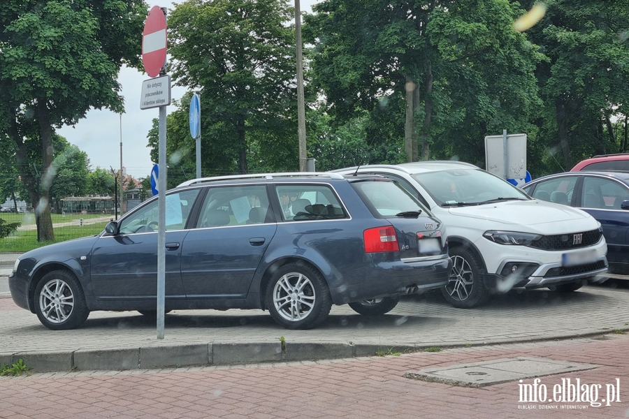 Mistrzowie parkowania w Elblgu (cz 158), fot. 1