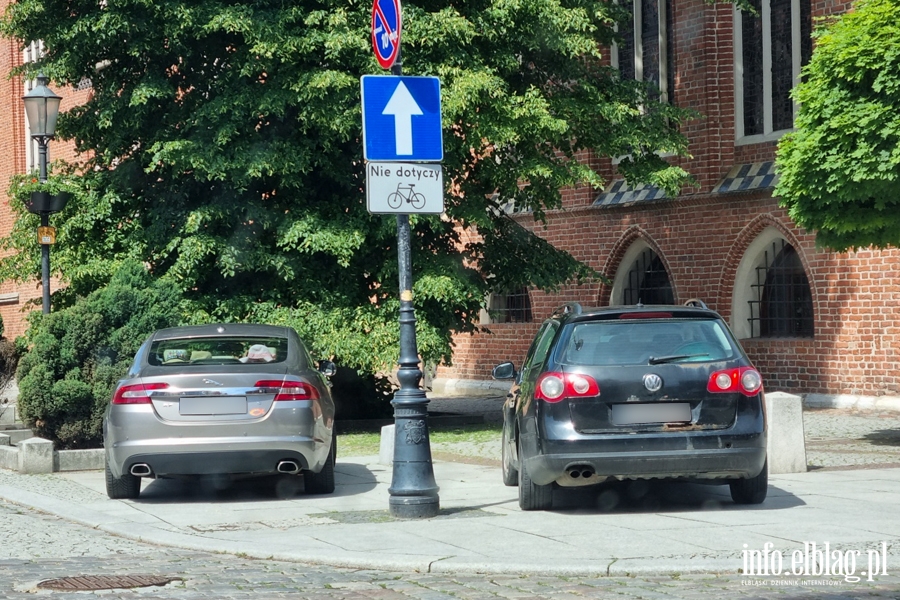 Mistrzowie parkowania w Elblągu (część 159), fot. 3