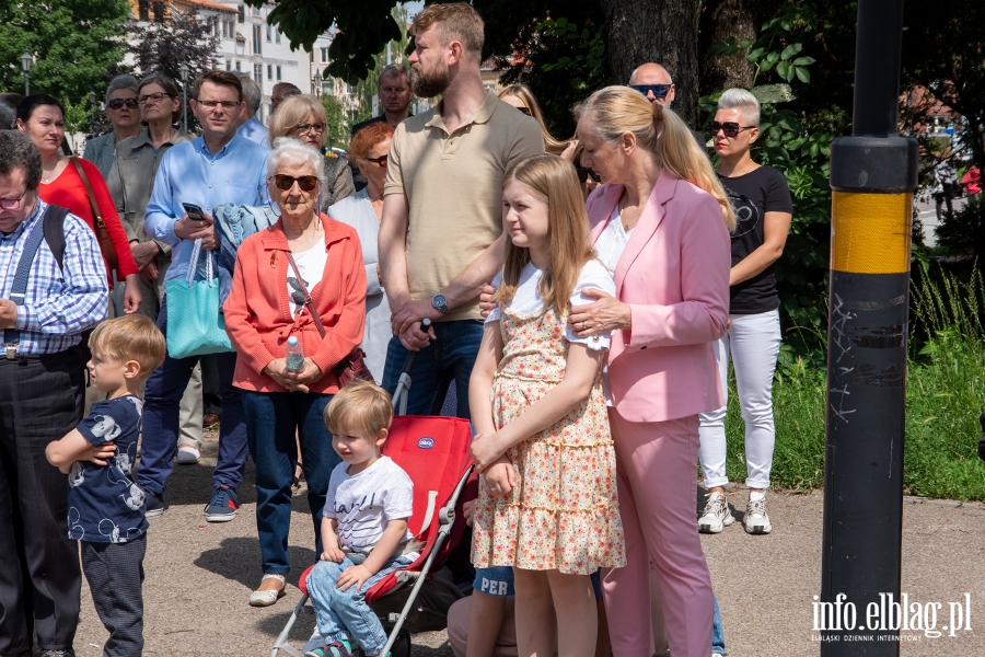 Boe Ciao 2022. Ulicami Elblga przeszo dziewi procesji, fot. 2