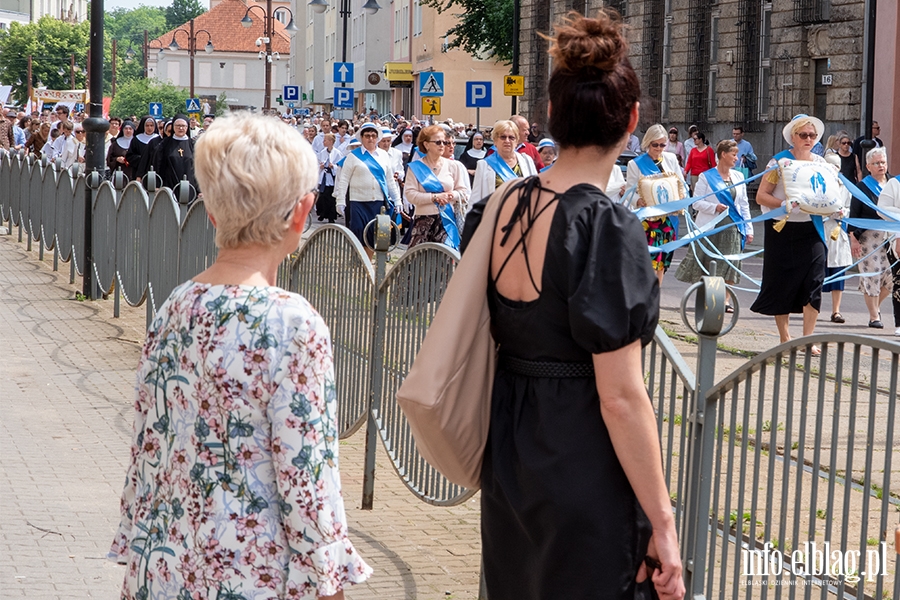 Boże Ciało 2022. Ulicami Elbląga przeszło dziewięć procesji, fot. 99