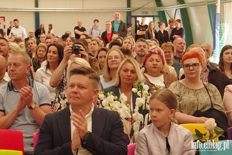 Uroczyste zakończenie roku szkolnego dla klas 8 w SP18, fot. 29