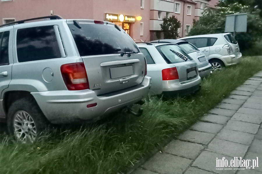 Mistrzowie parkowania w Elblągu (część 161), fot. 5