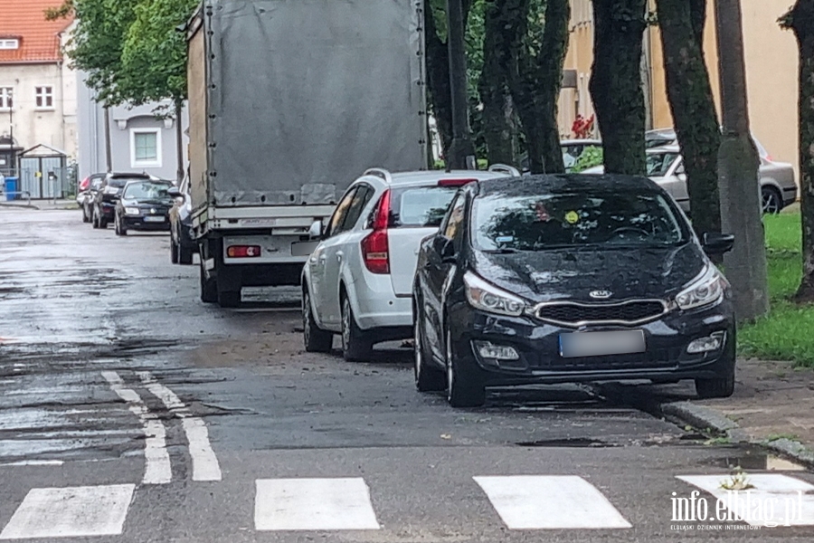 Mistrzowie parkowania w Elblągu (część 164), fot. 10