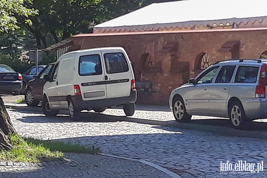 Mistrzowie parkowania w Elblgu (cz 165), fot. 3