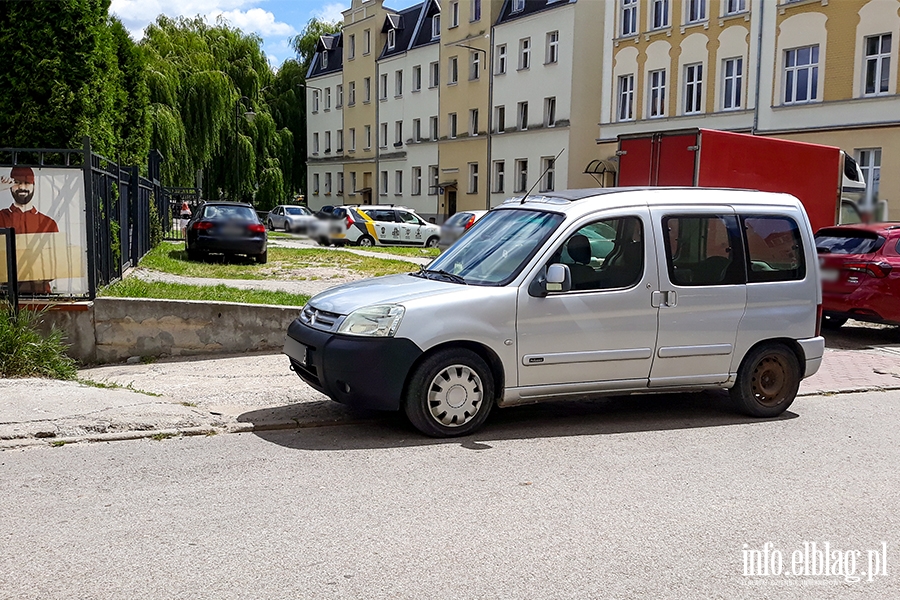 Mistrzowie parkowania w Elblgu (cz 167), fot. 7