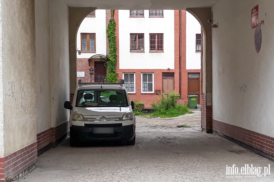 Mistrzowie parkowania w Elblgu (cz 169), fot. 5