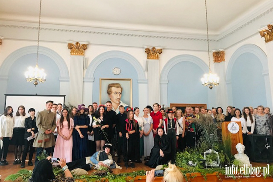 Miejskie obchody Narodowego Czytania w I LO w Elblągu, fot. 5