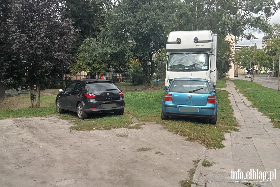 Mistrzowie parkowania w Elblągu (część 186), fot. 10
