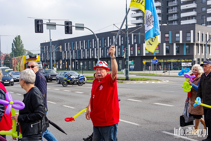 Dzie Seniora w Elblgu. Przemarsz przez miasto i festyn, fot. 41