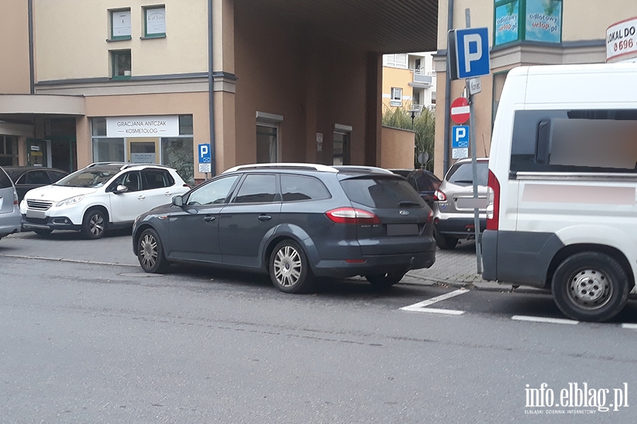 Mistrzowie parkowania w Elblgu (cz 195), fot. 5