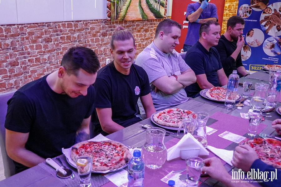 Zawody w jedzeniu pizzy w Amore Mio, fot. 27