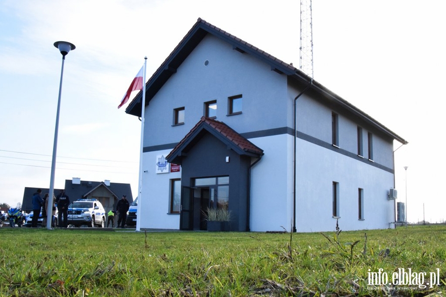 Uroczyste otwarcie nowej siedziby posterunku policji w młynarach, fot. 16