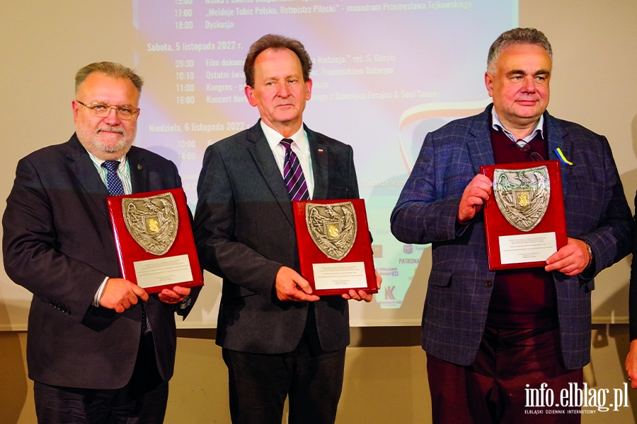 "Wszyscy działamy pod flagą biało-czerwoną". W Elblągu trwa I Ogólnopolski Kongres Środowisk Patriotycznych, fot. 2