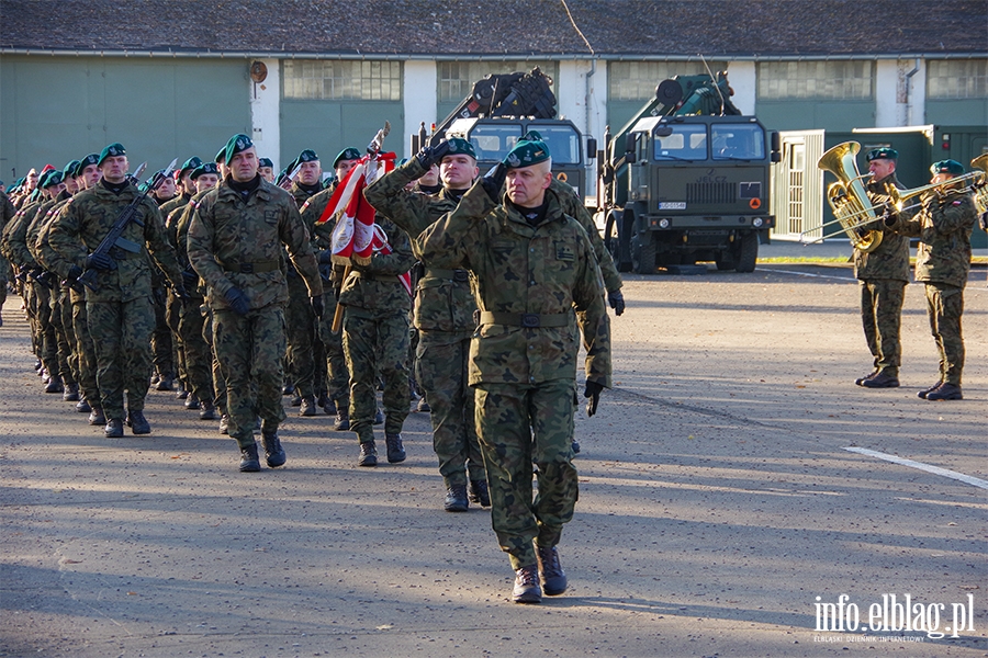 Elblg:Poegnanie onierzy wyruszajcych do Boni i Hercegowiny, fot. 12