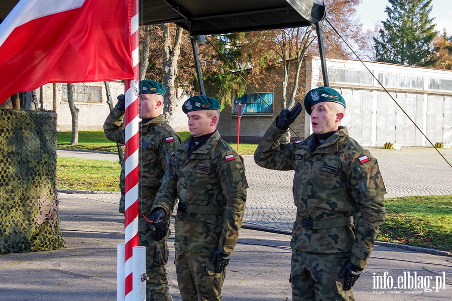 Elblg:Poegnanie onierzy wyruszajcych do Boni i Hercegowiny, fot. 25