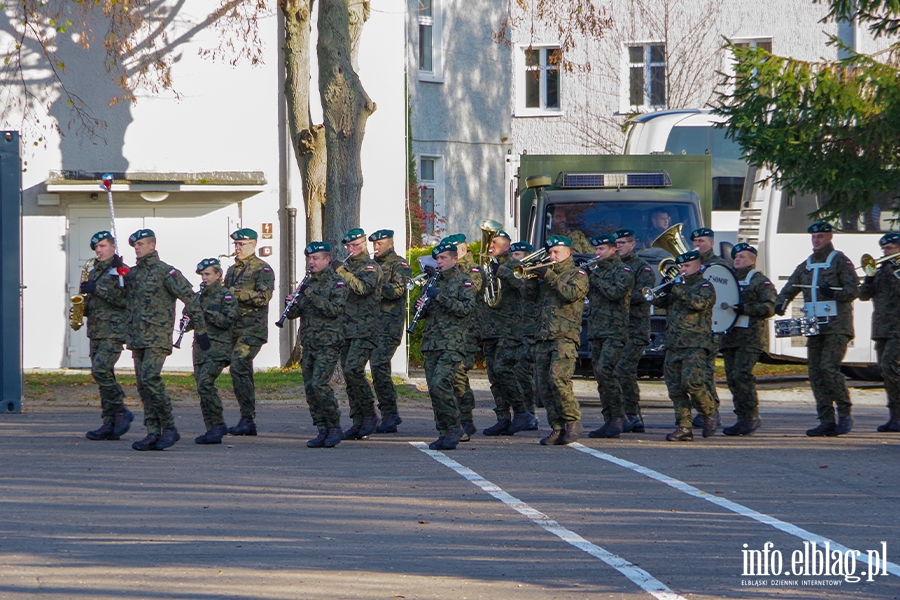 Elbląg: Pożegnanie żołnierzy wyruszających do Bośni i Hercegowiny, fot. 36