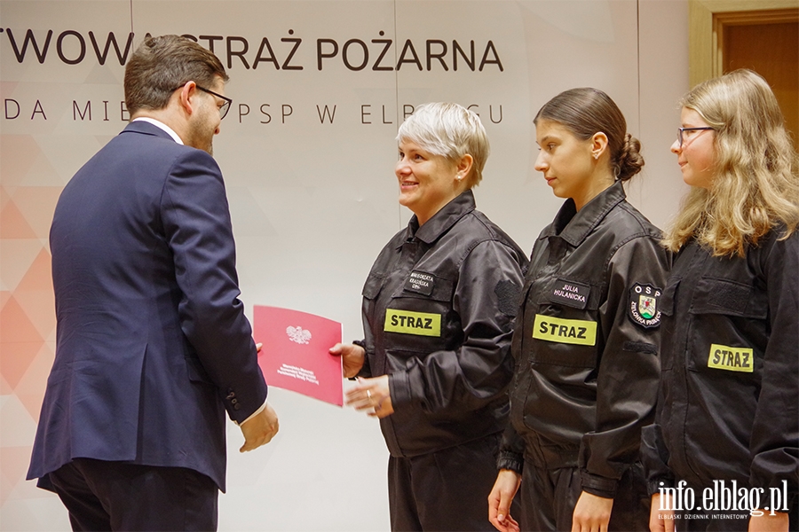 Elbląg: Młodzieżowe drużyny pożarnicze otrzymały promesy, fot. 7