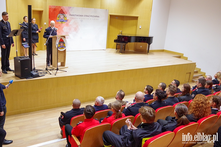 Elbląg: Młodzieżowe drużyny pożarnicze otrzymały promesy, fot. 32