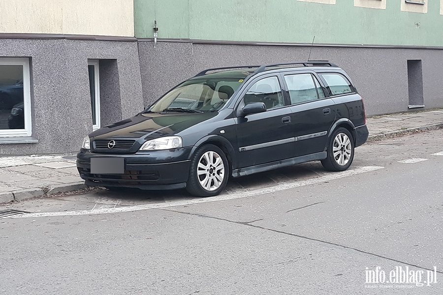Mistrzowie parkowania w Elblągu (część 208), fot. 5