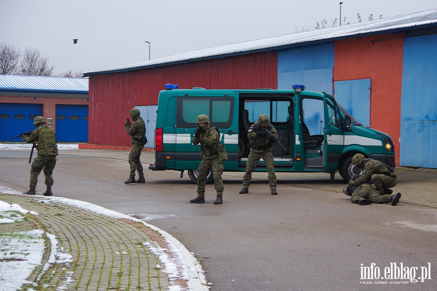 Sabotayci prbowali zatru ujcie wody przy ul. Krlewieckiej, fot. 12