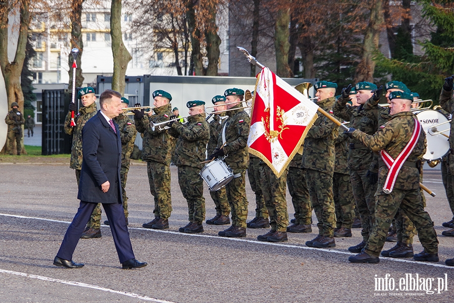Minister Błaszczak spotkał się z ochotnikami. "Ważne jest, aby Wojsko Polskie było coraz liczniejsze", fot. 21